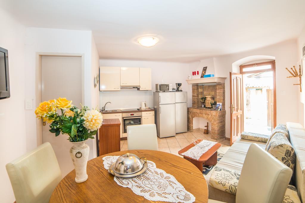 רוביני Apartments Dominik מראה חיצוני תמונה